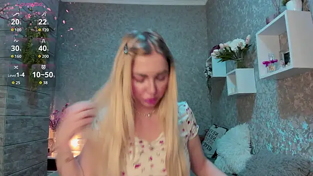 Snapshot of Mika_Rayy chatting on October 25, 2025, 1:27 am Mika Rayy online show from October 25, 2025, 1:27 am