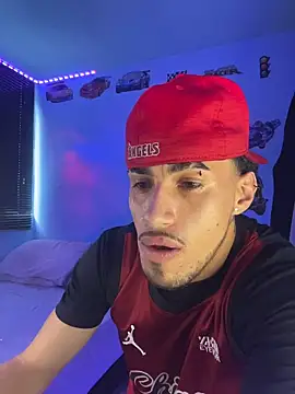 Snapshot of Neymar_jr11-collinss chatting on October 20, 2025, 7:47 pm Neymar jr11-collinss online show from October 20, 2025, 7:47 pm