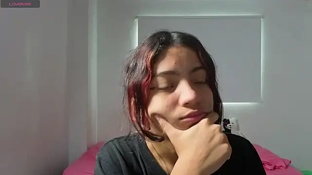 Snapshot of Lovelyamyy chatting on November 24, 2025, 12:49 pm Lovelyamyy online show from November 24, 2025, 12:49 pm