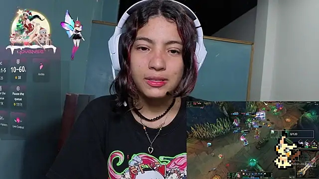 Snapshot of Lovelyamyy chatting on November 16, 2025, 11:08 pm Lovelyamyy online show from November 16, 2025, 11:08 pm