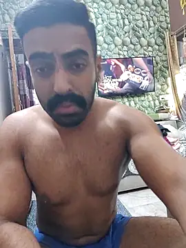 vaibhavchugh38 online show from March 2, 2025, 2:15 pm