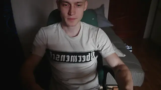 Snapshot of johnny_positive chatting on October 7, 2025, 7:42 am johnny positive online show from October 7, 2025, 7:42 am