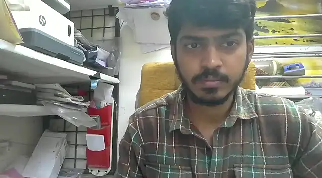 cute modell online show from January 14, 2025, 7:17 am