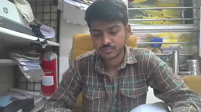 cute modell online show from February 28, 2025, 12:31 pm