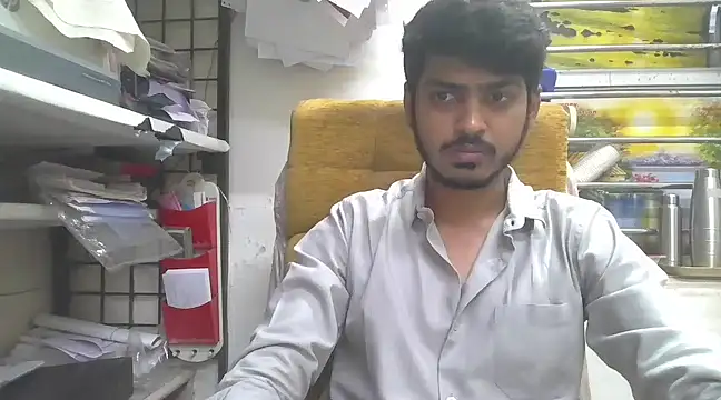 cute modell online show from February 26, 2025, 10:16 am