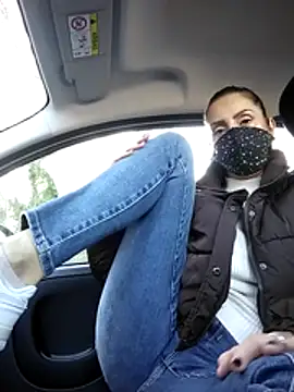 Snapshot of Akemi_rossi chatting on November 5, 2025, 2:20 pm Akemi rossi online show from November 5, 2025, 2:20 pm