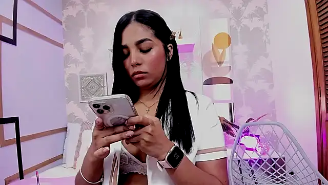 Snapshot of CharlotteGraay chatting on September 25, 2025, 7:53 pm CharlotteGraay online show from September 25, 2025, 7:53 pm