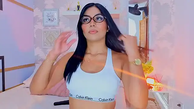 Snapshot of CharlotteGraay chatting on January 10, 2026, 7:42 pm CharlotteGraay online show from January 10, 2026, 7:42 pm