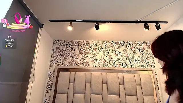 Victoria Adamns online show from February 19, 2026, 12:02 pm