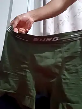 Snapshot of HornyTiger744 chatting on October 29, 2025, 3:49 am HornyTiger744 online show from October 29, 2025, 3:49 am