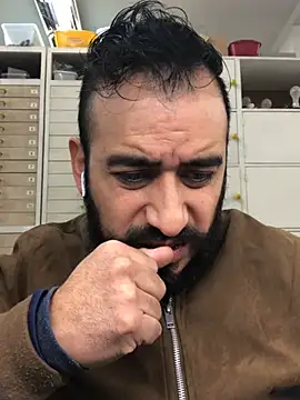 Snapshot of leonardohot1987 chatting on January 27, 2025, 6:09 pm leonardohot1987 online show from January 27, 2025, 6:09 pm