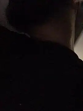 Snapshot of leonardohot1987 chatting on February 4, 2025, 5:10 am leonardohot1987 online show from February 4, 2025, 5:10 am