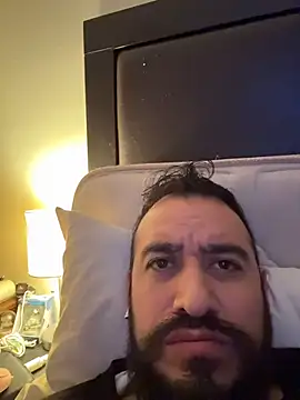 Snapshot of leonardohot1987 chatting on November 7, 2025, 5:23 am leonardohot1987 online show from November 7, 2025, 5:23 am