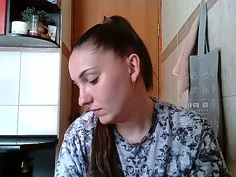 Snapshot of Yuliia30 chatting on July 4, 2026, 9:26 am Yuliia30 online show from July 4, 2026, 9:26 am