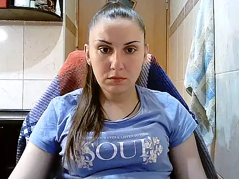 Snapshot of Yuliia30 chatting on July 17, 2026, 4:48 pm Yuliia30 online show from July 17, 2026, 4:48 pm