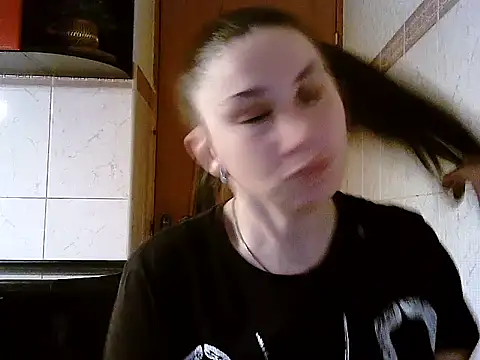 Snapshot of Yuliia30 chatting on January 16, 2026, 2:21 pm Yuliia30 online show from January 16, 2026, 2:21 pm