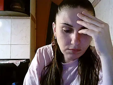 Snapshot of Yuliia30 chatting on January 12, 2026, 12:23 pm Yuliia30 online show from January 12, 2026, 12:23 pm