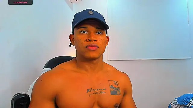 maxsteel177 online show from March 14, 2025, 11:32 pm