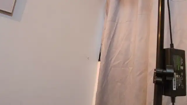 orlando yate online show from November 4, 2025, 9:51 pm