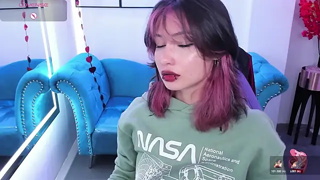 Akaza Hakuji  online show from February 12, 2026, 12:27 pm