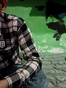 tanvi-cpl2 online show from February 13, 2025, 2:09 pm