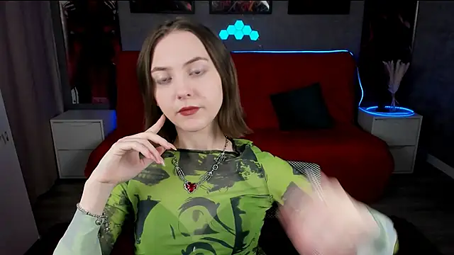 JesssWalker online show from February 7, 2025, 9:15 pm