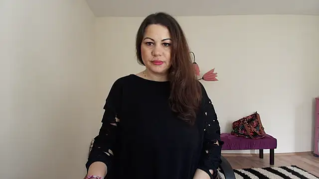 VixenVibesX online show from April 21, 2026, 7:48 am