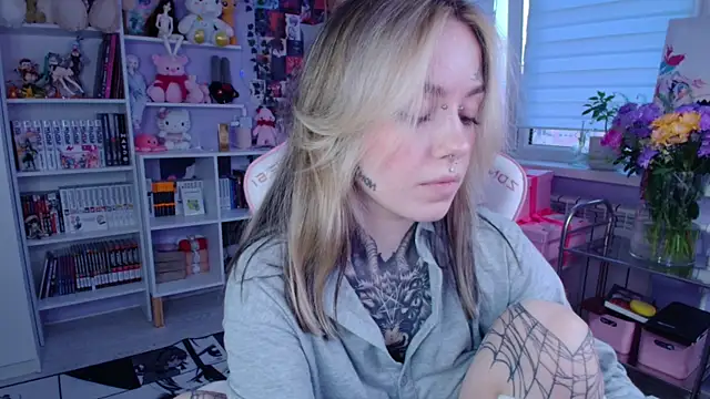 Catharsisi online show from November 14, 2025, 1:37 pm