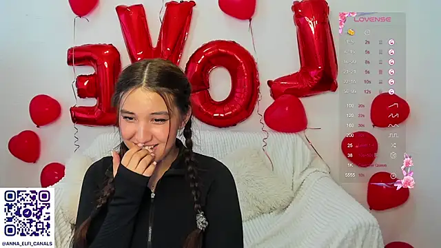 anna elfi online show from February 16, 2025, 10:43 am