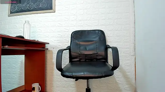 Miiss eva online show from March 22, 2025, 11:21 am