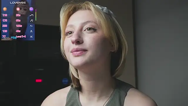 Snapshot of milasmiu chatting on February 23, 2025, 11:14 pm milasmiu online show from February 23, 2025, 11:14 pm