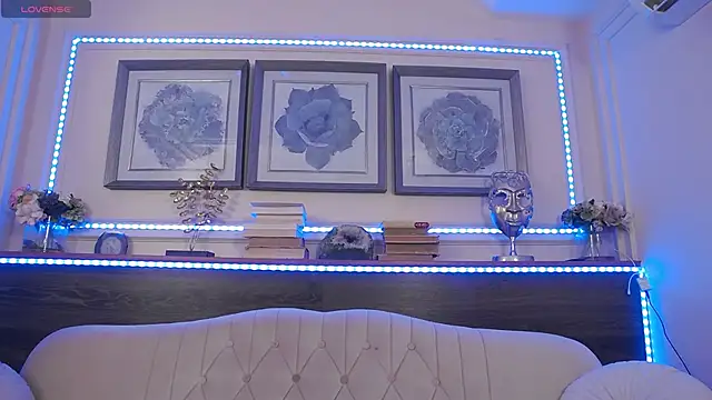 Snapshot of BustyEva_ chatting on November 21, 2025, 4:33 am BustyEva online show from November 21, 2025, 4:33 am