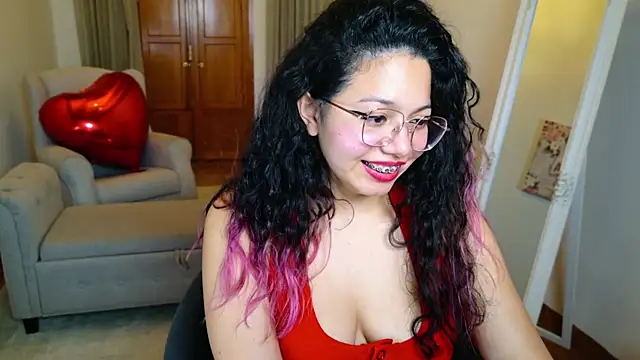 Snapshot of SelenaBlumX chatting on March 17, 2025, 12:10 am SelenaBlumX online show from March 17, 2025, 12:10 am