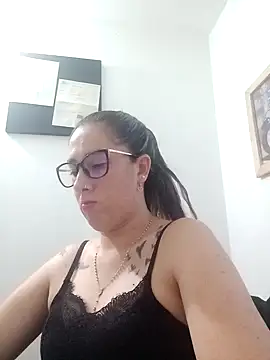 Snapshot of CHARLOTTE_1711 chatting on January 27, 2025, 11:11 pm CHARLOTTE 1711 online show from January 27, 2025, 11:11 pm
