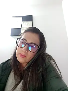 Snapshot of CHARLOTTE_1711 chatting on March 14, 2025, 2:31 am CHARLOTTE 1711 online show from March 14, 2025, 2:31 am