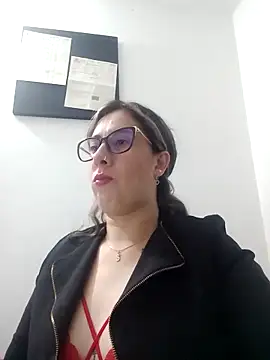 Snapshot of CHARLOTTE_1711 chatting on February 26, 2025, 1:25 am CHARLOTTE 1711 online show from February 26, 2025, 1:25 am