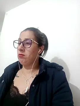 Snapshot of CHARLOTTE_1711 chatting on March 6, 2025, 2:19 am CHARLOTTE 1711 online show from March 6, 2025, 2:19 am