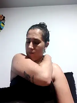 Snapshot of CHARLOTTE_1711 chatting on November 25, 2025, 4:46 am CHARLOTTE 1711 online show from November 25, 2025, 4:46 am