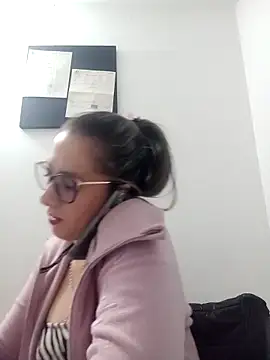 Snapshot of CHARLOTTE_1711 chatting on February 6, 2025, 11:15 pm CHARLOTTE 1711 online show from February 6, 2025, 11:15 pm