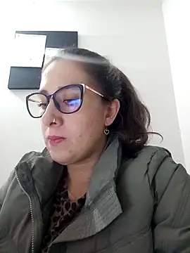 Snapshot of CHARLOTTE_1711 chatting on March 8, 2025, 3:06 am CHARLOTTE 1711 online show from March 8, 2025, 3:06 am