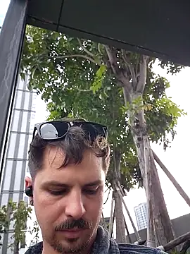 skibidibomba online show from December 4, 2025, 9:19 am