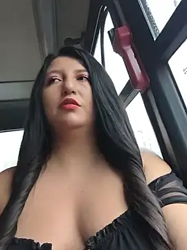 Snapshot of Melyy_Edii chatting on June 9, 2026, 7:04 pm Melyy Edii online show from June 9, 2026, 7:04 pm