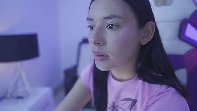 Snapshot of Hade_collinss chatting on January 14, 2025, 5:45 pm Hade collinss online show from January 14, 2025, 5:45 pm