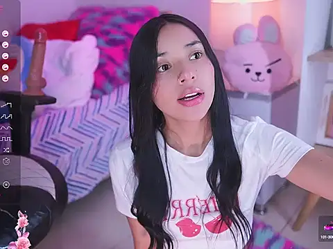 Snapshot of Hade_collinss chatting on February 20, 2025, 9:53 pm Hade collinss online show from February 20, 2025, 9:53 pm