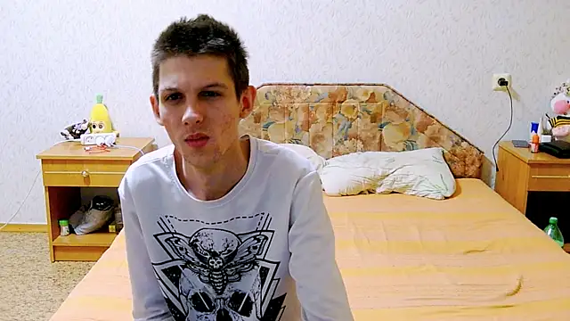 Lester Broo online show from March 9, 2025, 3:01 am