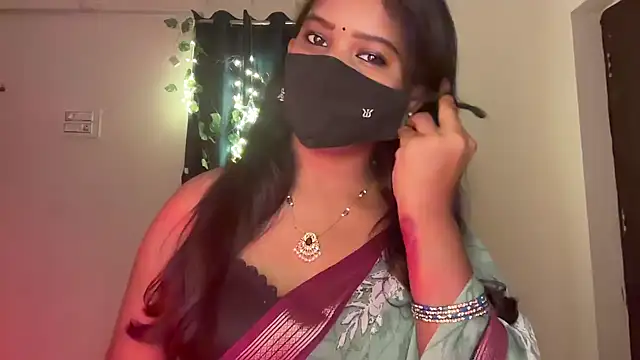 Snapshot of Anu--Telugu chatting on February 21, 2026, 11:40 pm Anu--Telugu online show from February 21, 2026, 11:40 pm