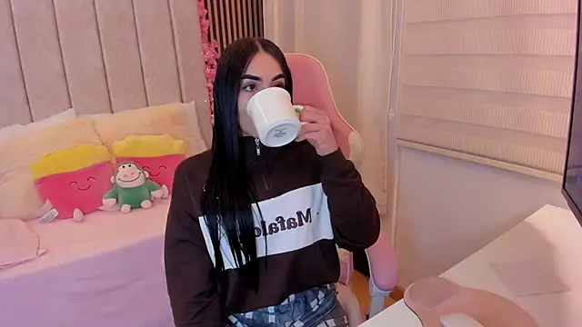 tamy xoo online show from March 17, 2026, 8:12 pm