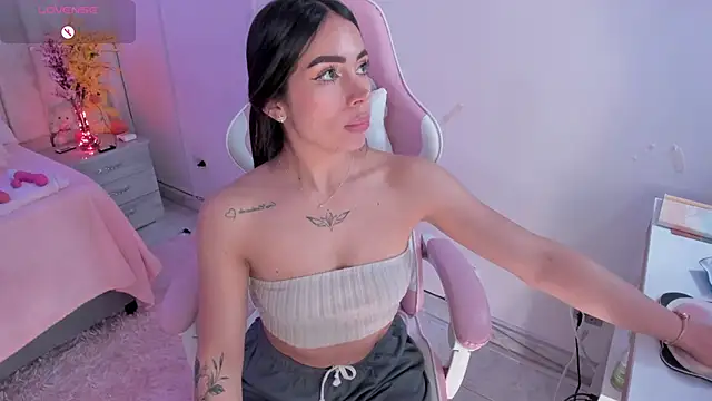 Snapshot of tamy_xoo chatting on January 28, 2025, 10:34 pm tamy xoo online show from January 28, 2025, 10:34 pm