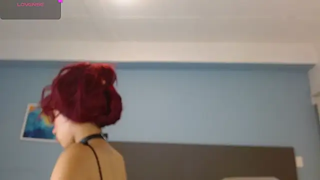 ilitzy cardona online show from October 28, 2025, 3:40 am