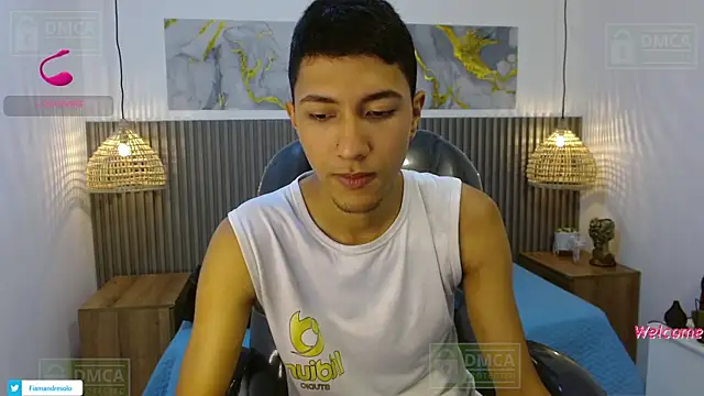 Snapshot of HarolddXL chatting on December 3, 2025, 1:21 pm HarolddXL online show from December 3, 2025, 1:21 pm